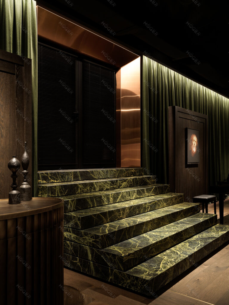 Вечная молодость металла: Почему PVD-покрытие заставляет медь и латунь уйти в тень